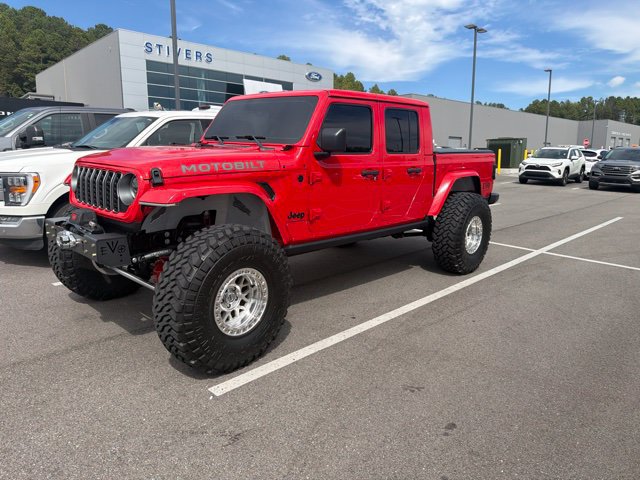Used 2021 Jeep Gladiator Sport AWD/4WD image 3