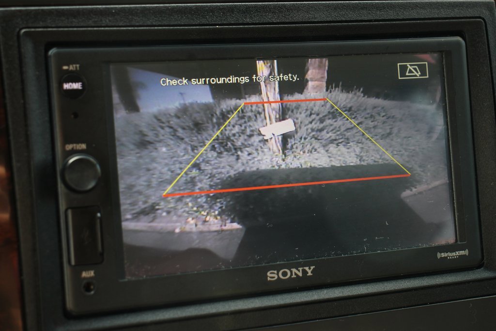 Used 2011 GMC Sierra 2500 Denali image 29