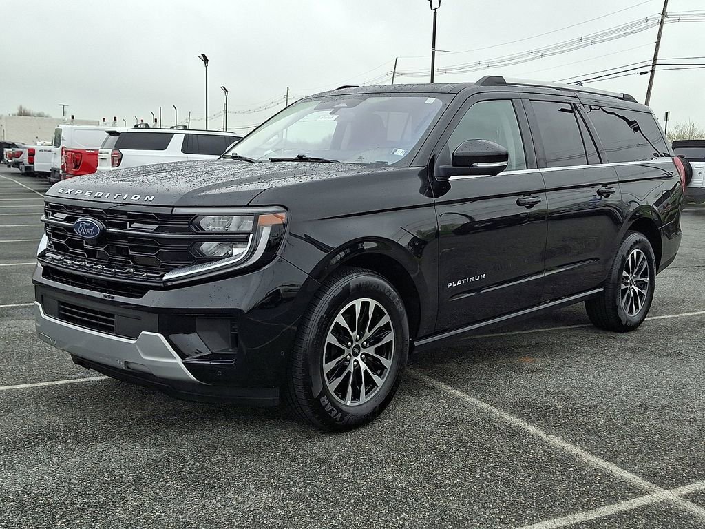 Certified 2025 Ford Expedition Max Platinum image 3