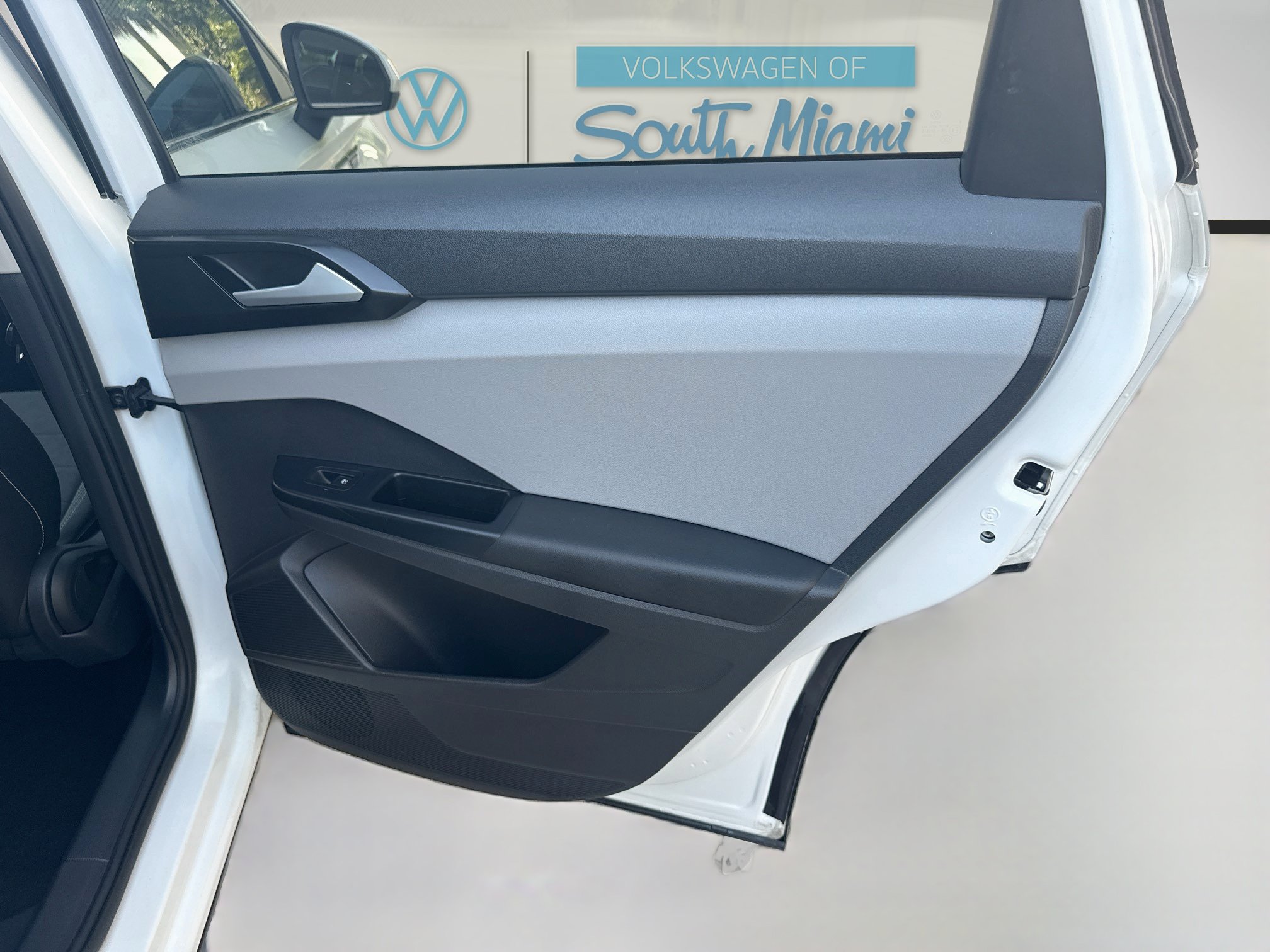Certified 2022 Volkswagen Taos SE FWD image 30