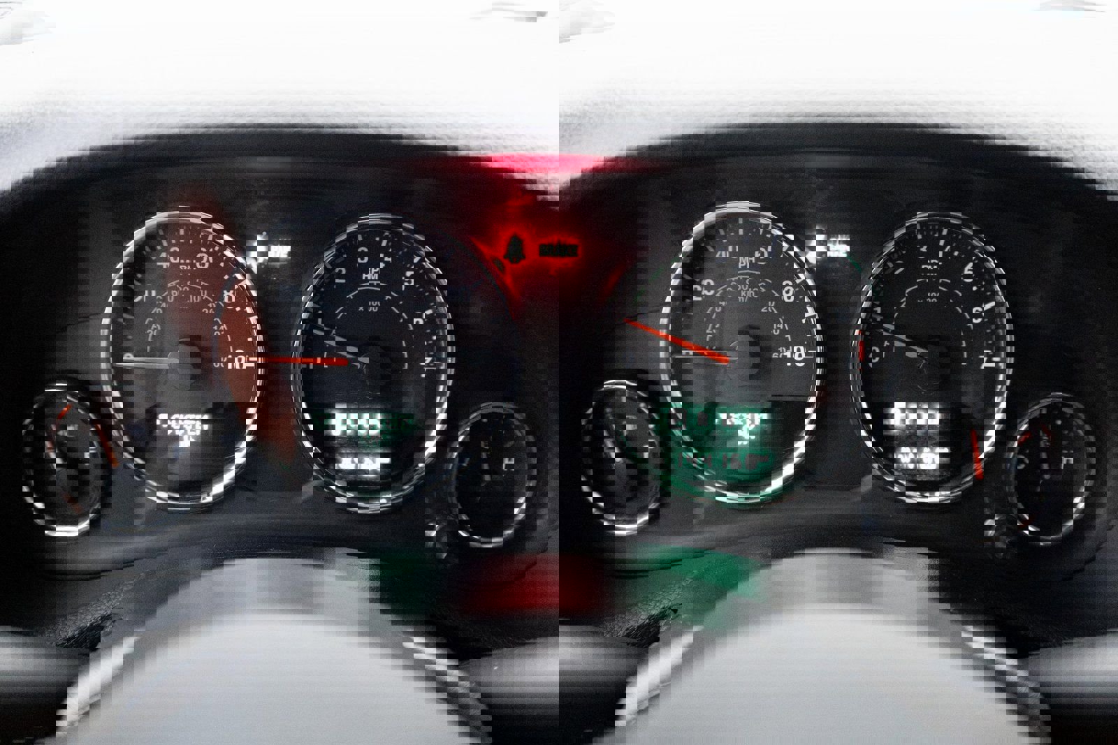 Used 2017 Jeep Wrangler Unlimited Rubicon w/ Connectivity Group image 4