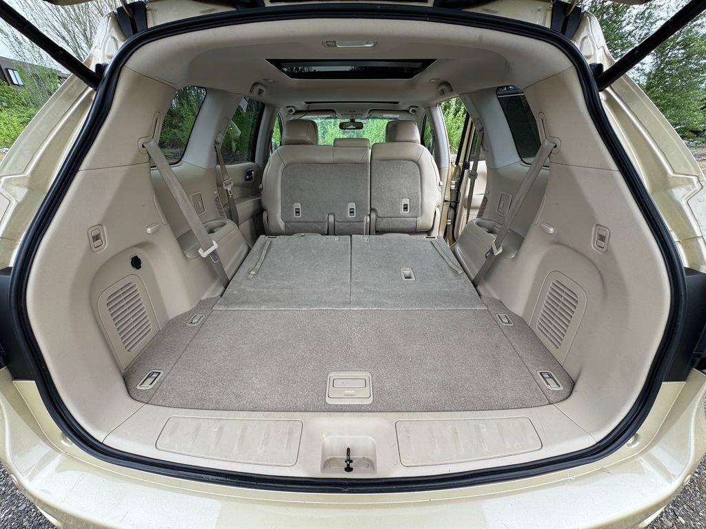 Used 2013 Nissan Pathfinder Platinum w/ Platinum Premium Pkg AWD/4WD image 12