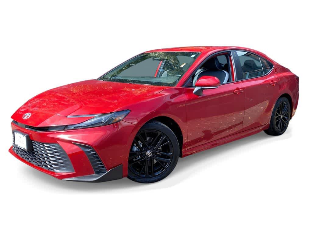 Used 2025 Toyota Camry SE FWD image 1