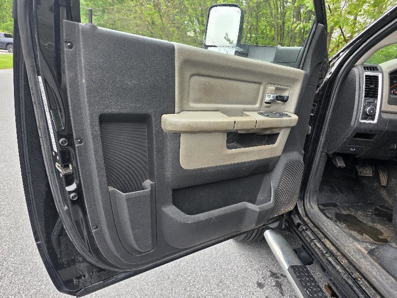 Used 2012 RAM 5500 SLT RWD image 12