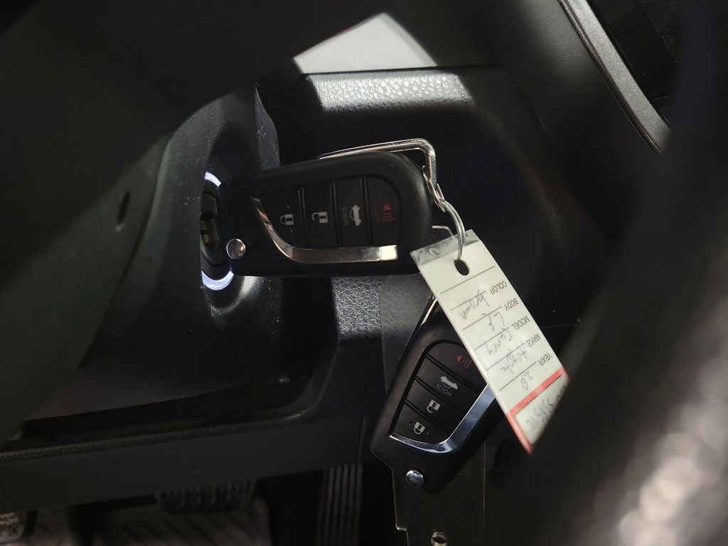 Used 2020 Toyota Camry LE image 15