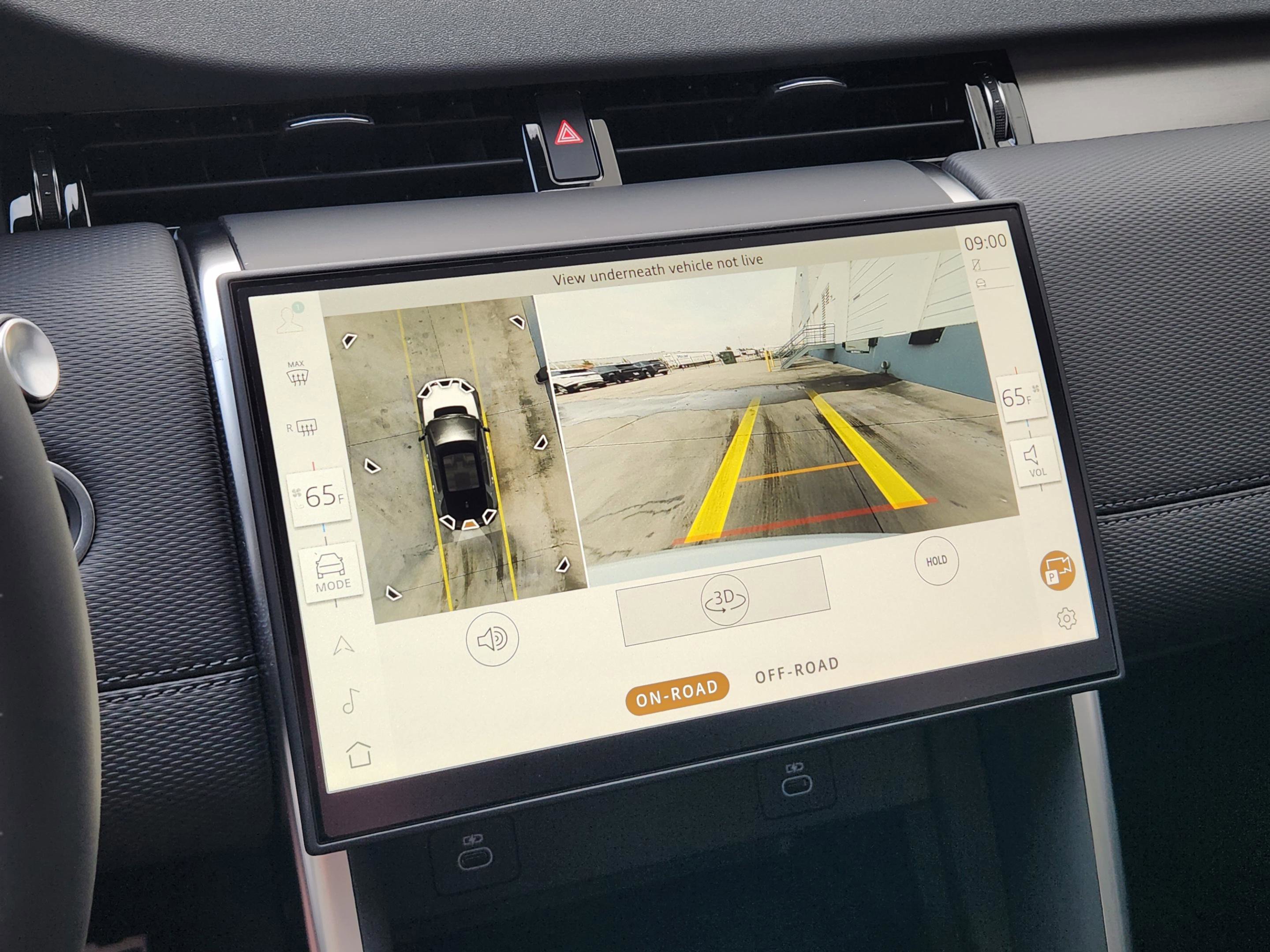 New 2025 Land Rover Discovery Sport Dynamic SE AWD/4WD image 13