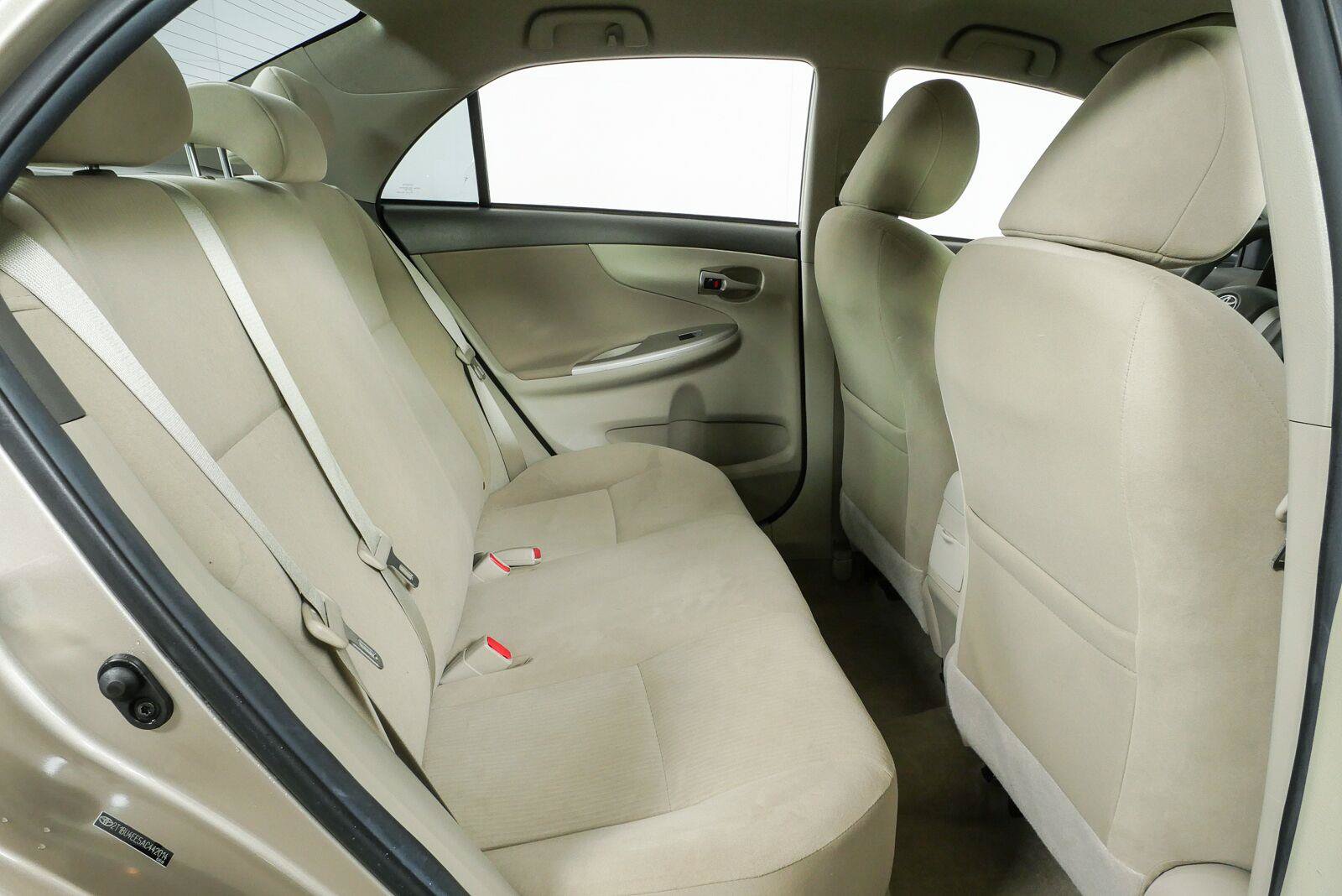 Used 2010 Toyota Corolla LE w/ LE EVP Pkg #1 FWD image 16
