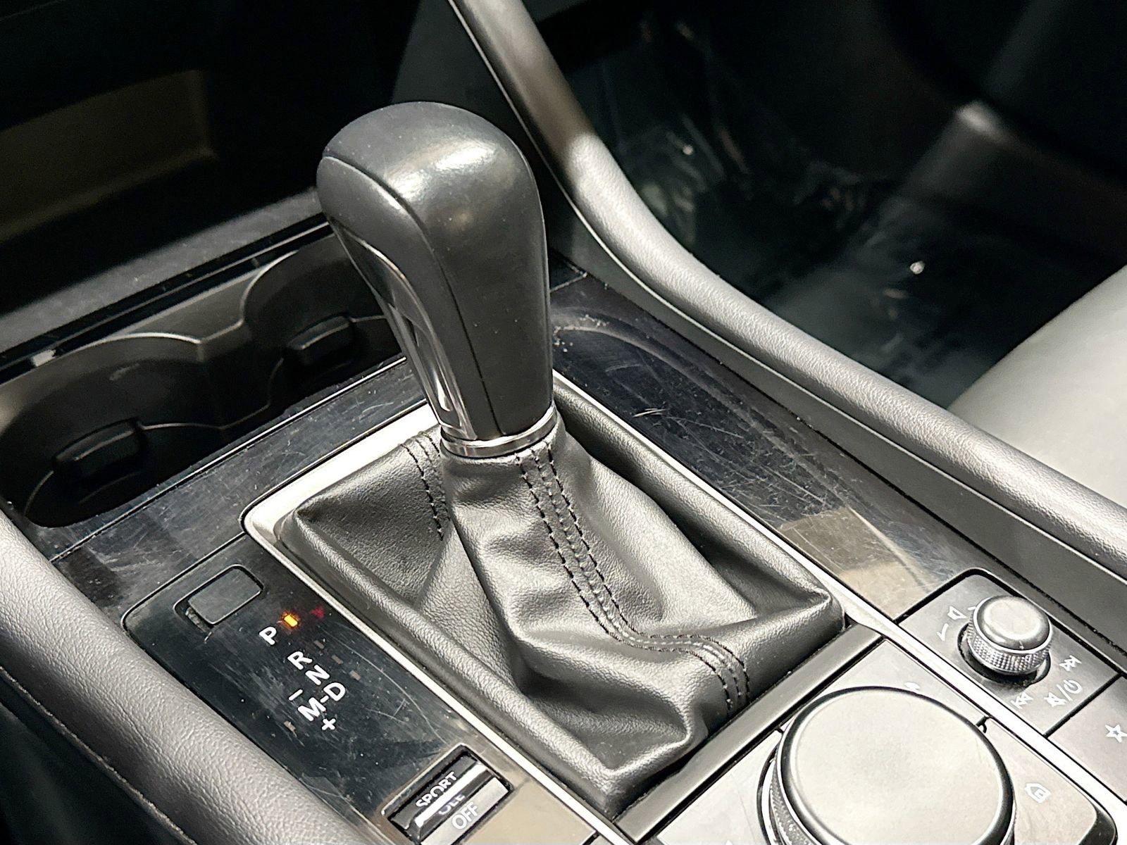 Used 2024 MAZDA MAZDA3 s FWD image 19