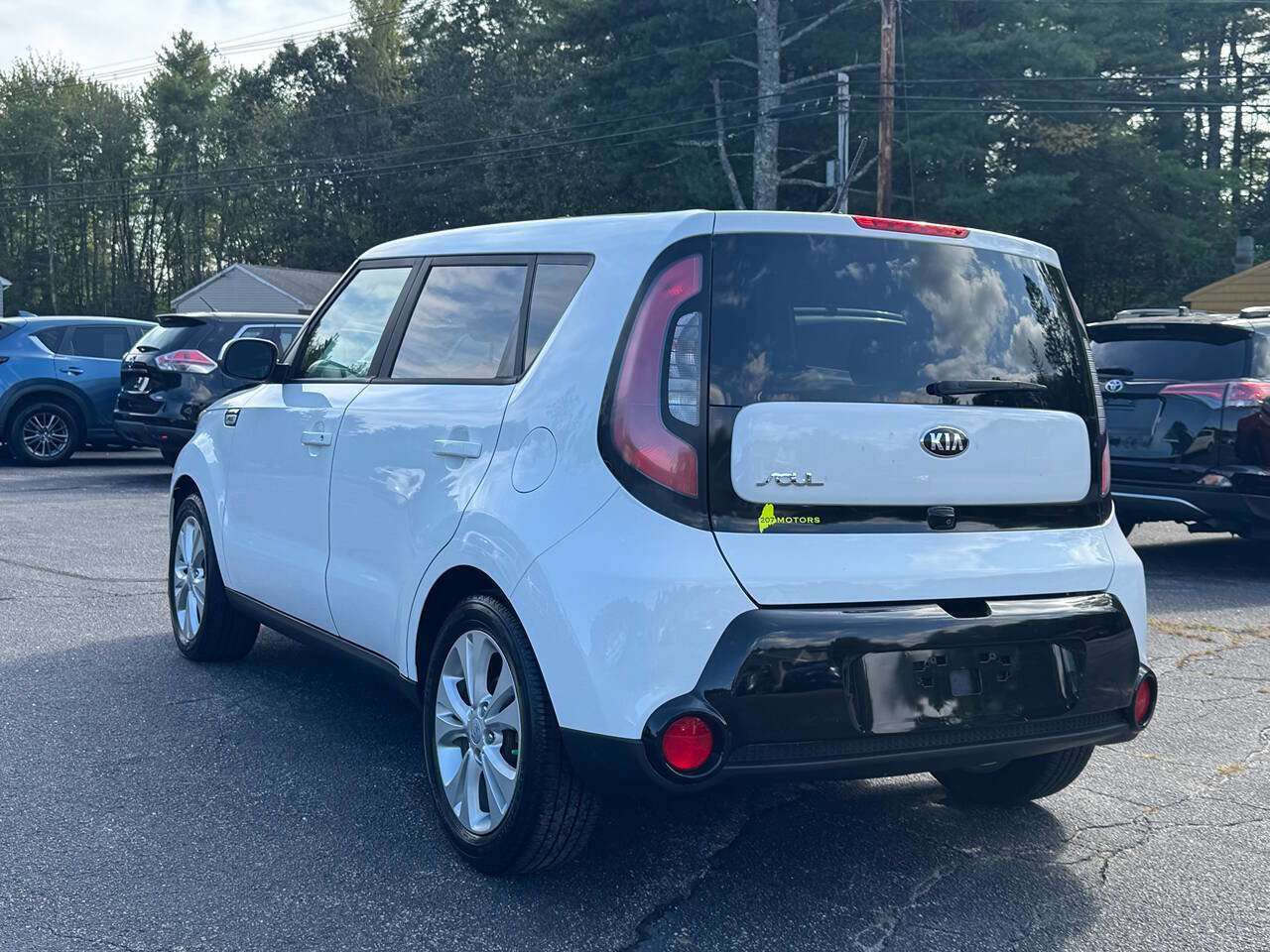 Used 2016 Kia Soul + image 4