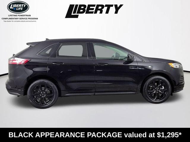 Used 2024 Ford Edge SE w/ Black Appearance Package image 2
