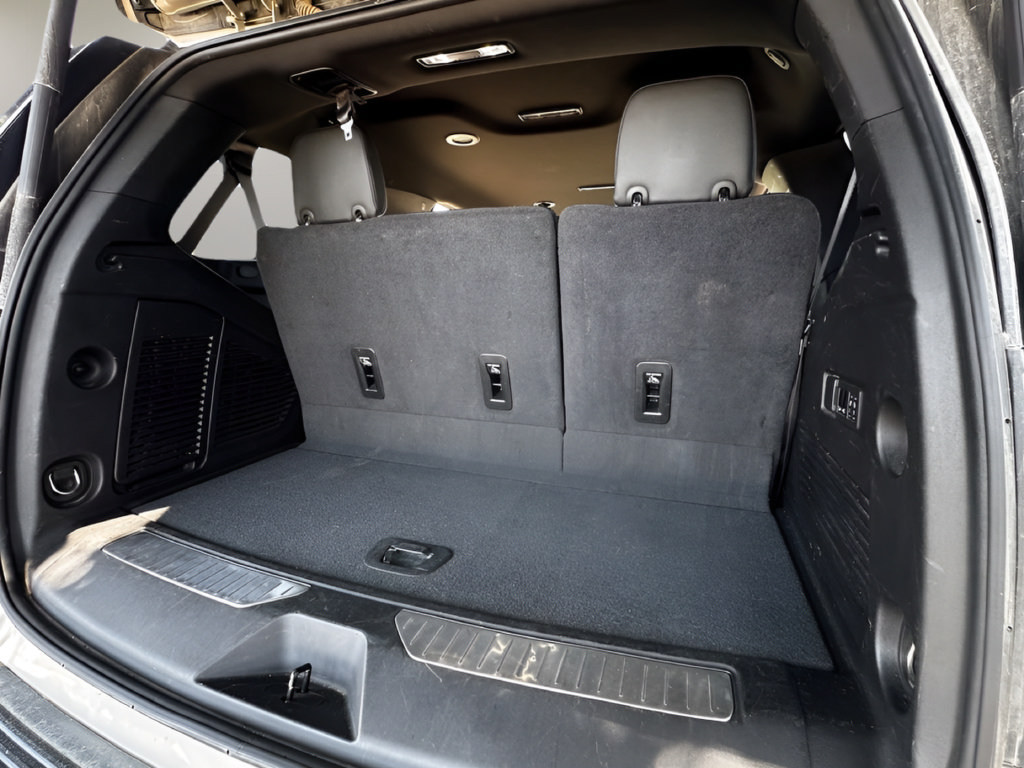 Used 2024 Chevrolet Tahoe Premier RWD image 22