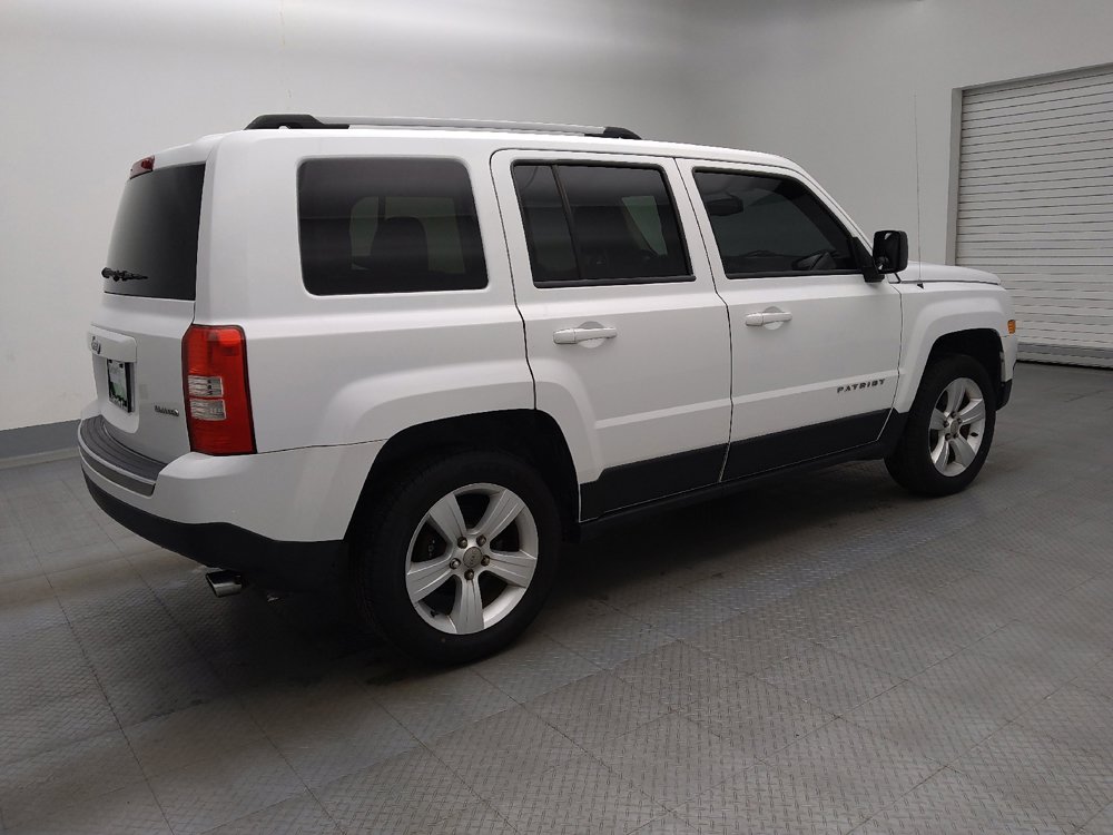 Used 2014 Jeep Patriot Limited w/ Sun/Sound Group FWD image 10