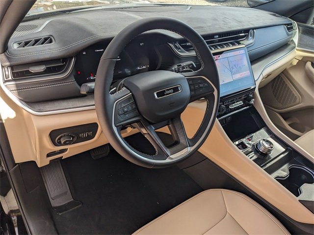 New 2025 Jeep Grand Cherokee Limited image 9