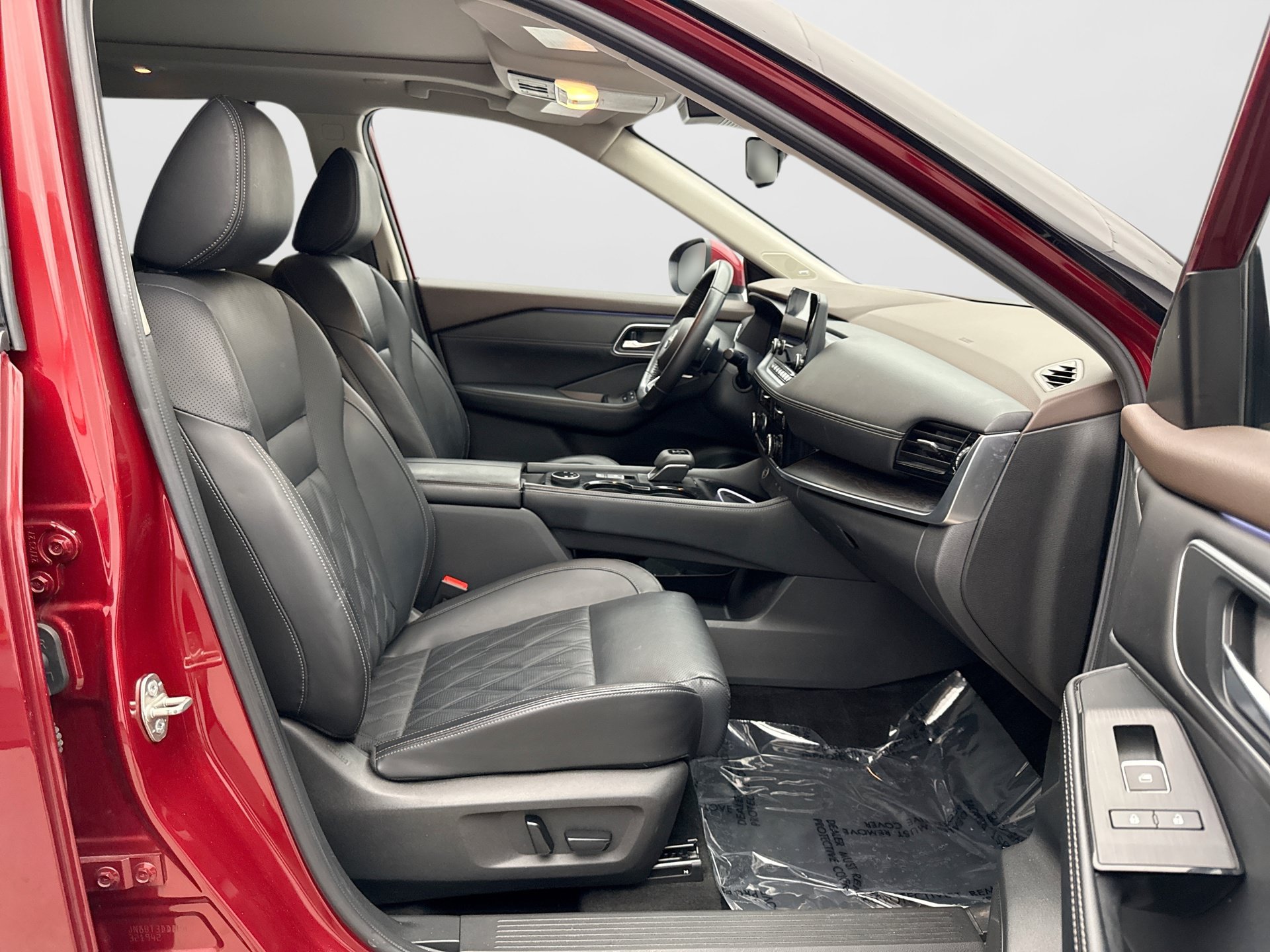Used 2023 Nissan Rogue Platinum AWD/4WD image 9