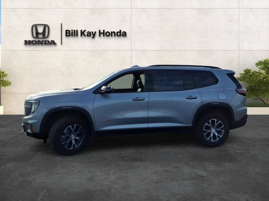 Used 2026 GMC Acadia AT4 w/ Luxury Package AWD/4WD image 7