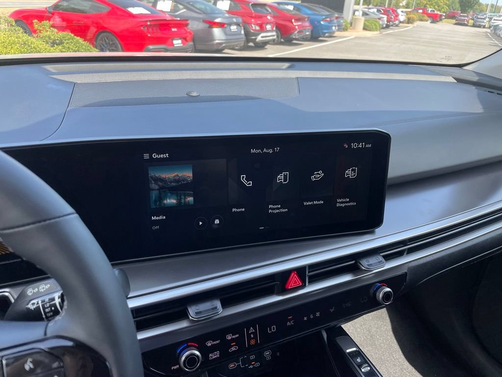New 2026 Kia Sorento S w/ S Panoramic Sunroof Package FWD image 16