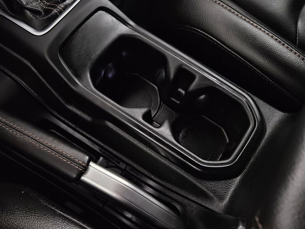 Used 2022 Jeep Wrangler Unlimited Rubicon w/ Xtreme Recon 35" Tire Package AWD/4WD image 20