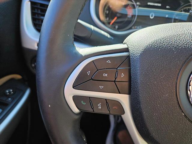 Used 2018 Jeep Cherokee Limited w/ Technology Group image 20