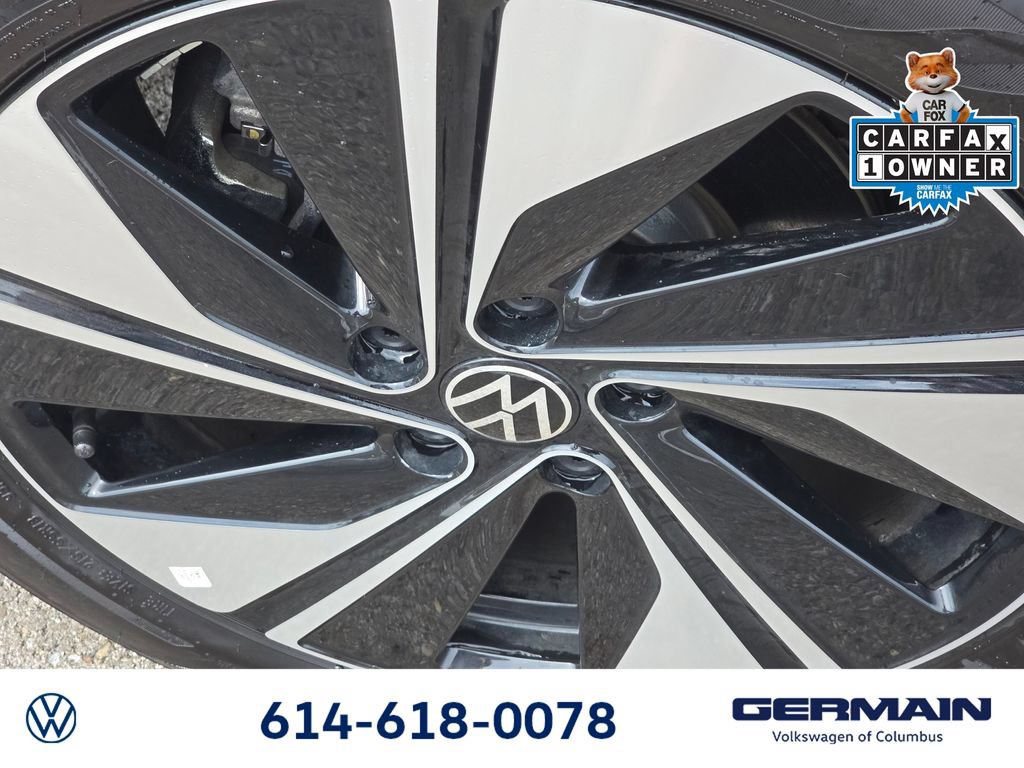 Certified 2025 Volkswagen Taos SE AWD/4WD image 14