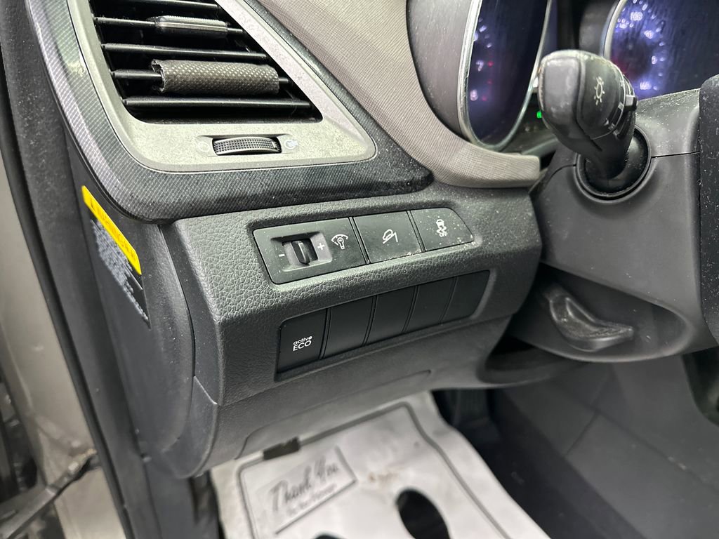 Used 2013 Hyundai Santa Fe Sport 2.0T image 29