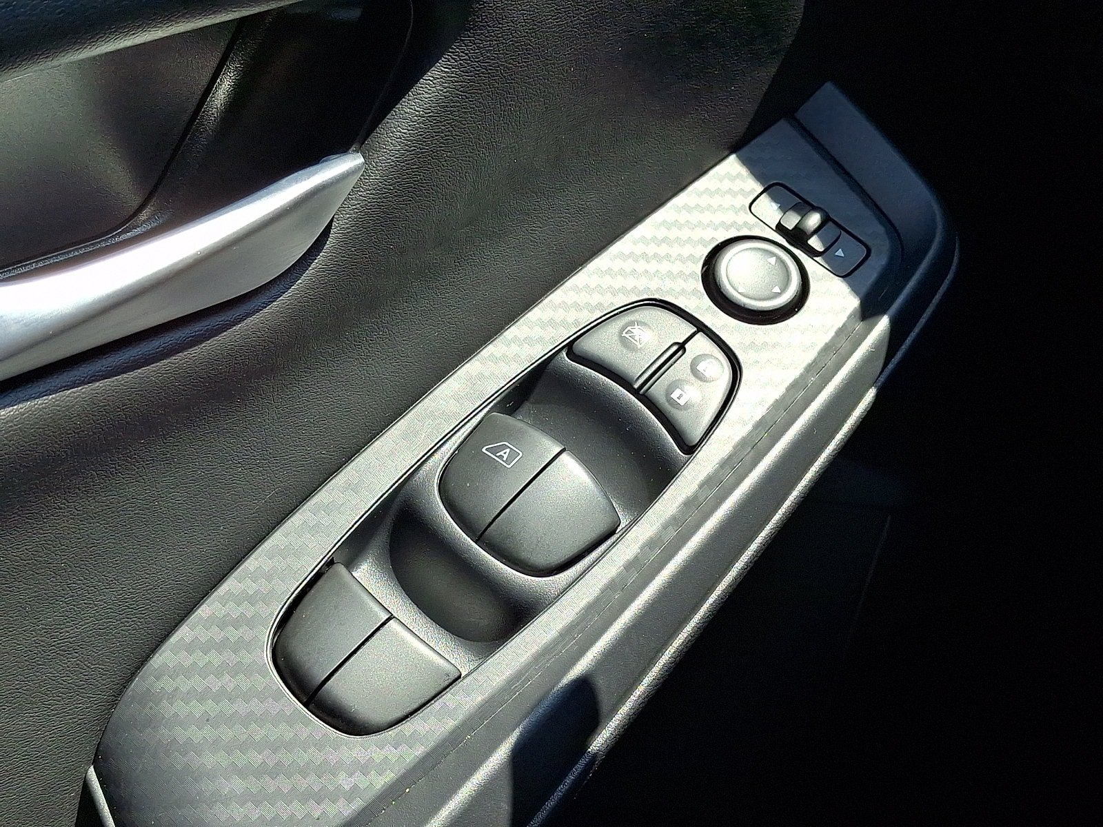 Certified 2025 Nissan Sentra SV w/ All-Weather Package FWD image 27