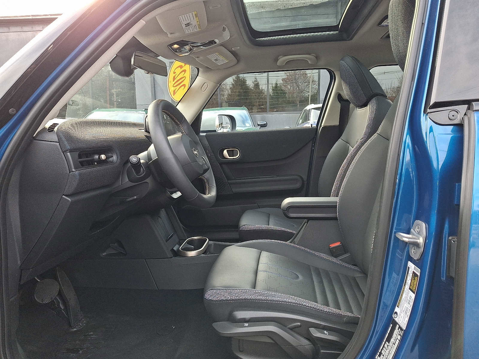 Certified 2025 MINI Cooper S image 13