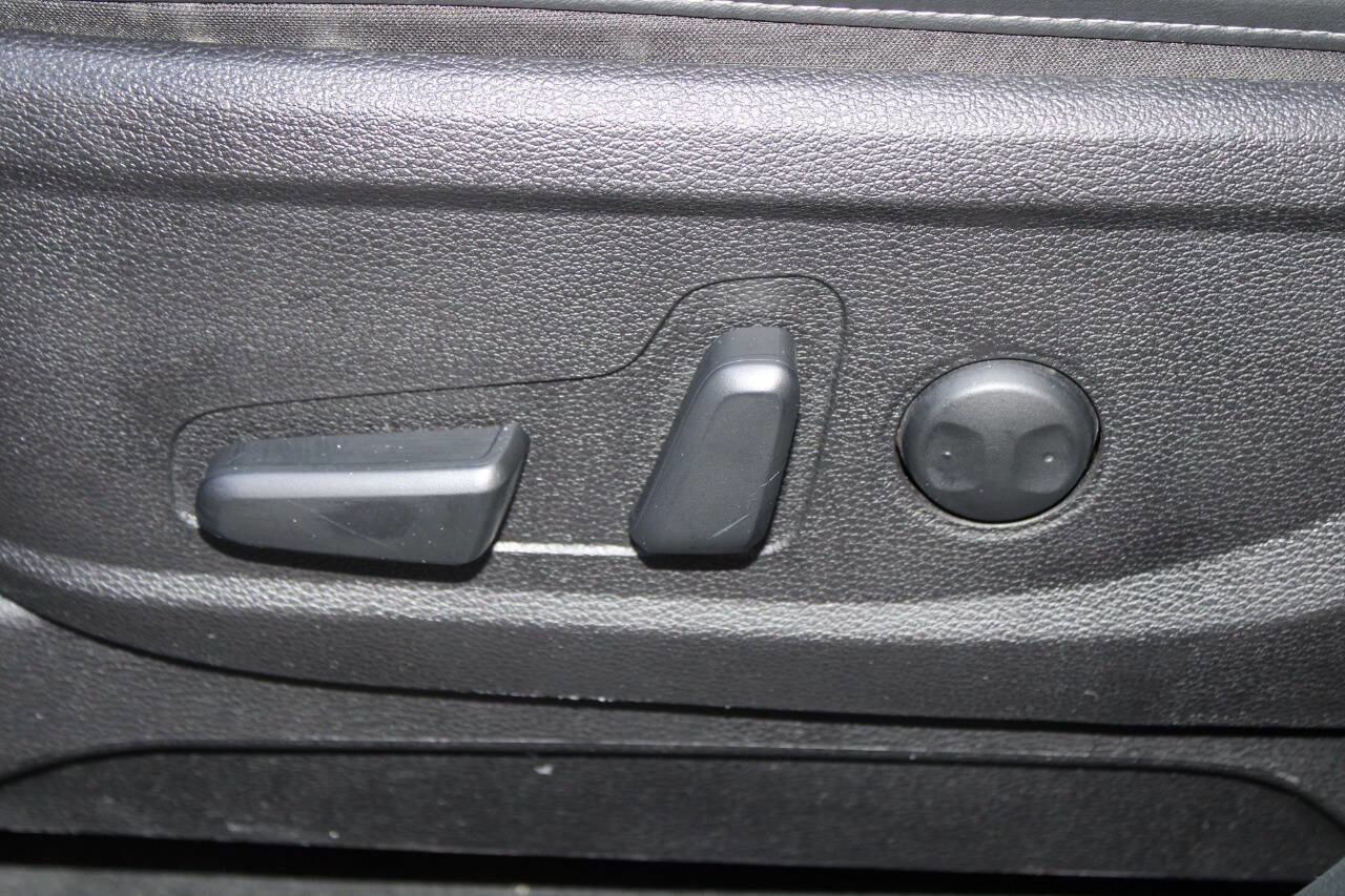 Used 2022 Kia Telluride S image 32