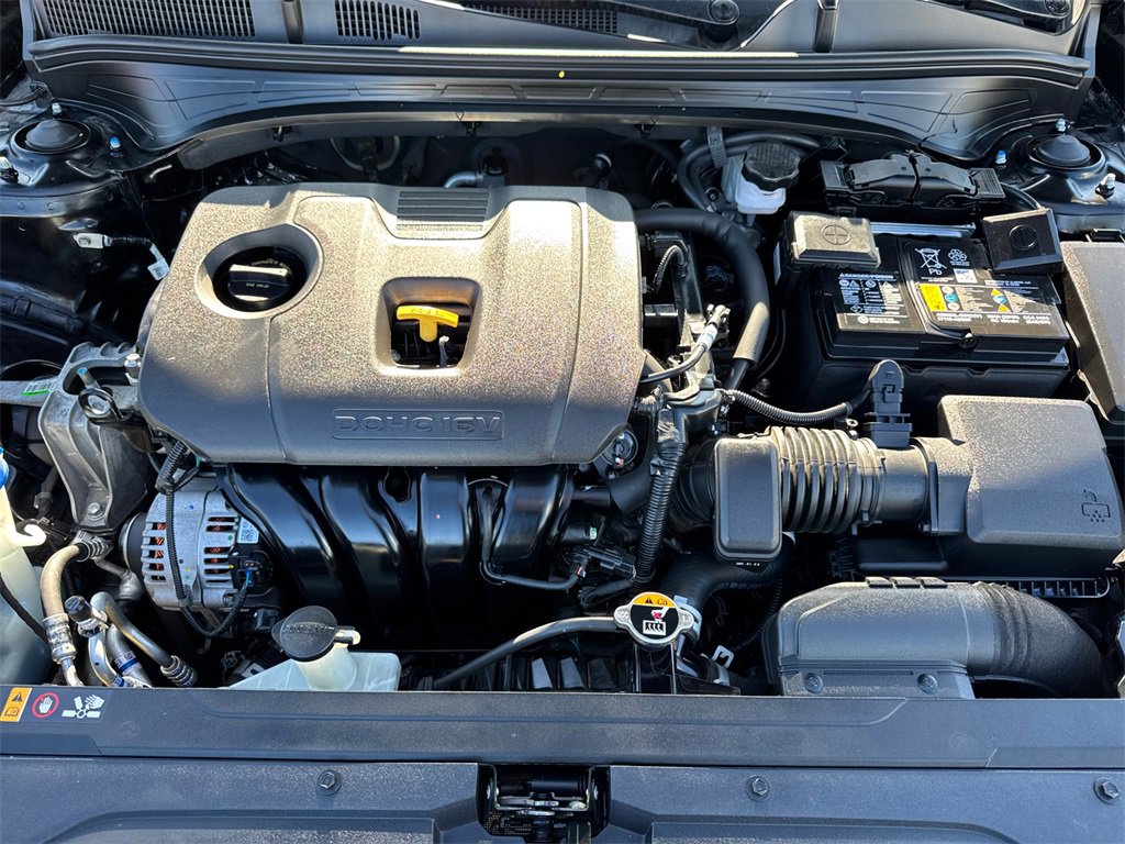 Used 2024 Kia Forte LXS image 8