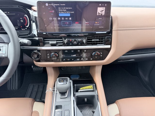 New 2026 Nissan Pathfinder Platinum AWD/4WD image 12