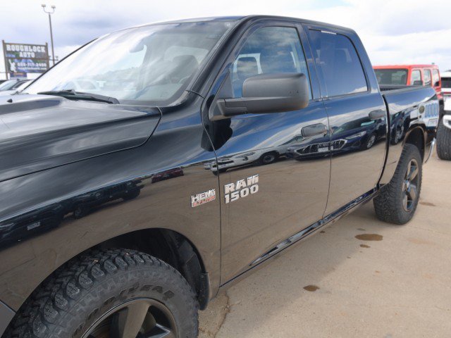 Used 2017 RAM 1500 Classic SLT AWD/4WD image 8