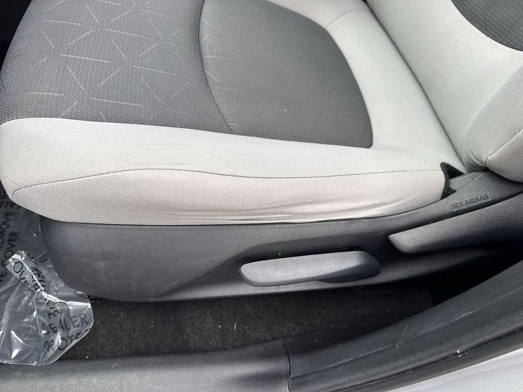Used 2019 Toyota RAV4 XLE FWD image 41