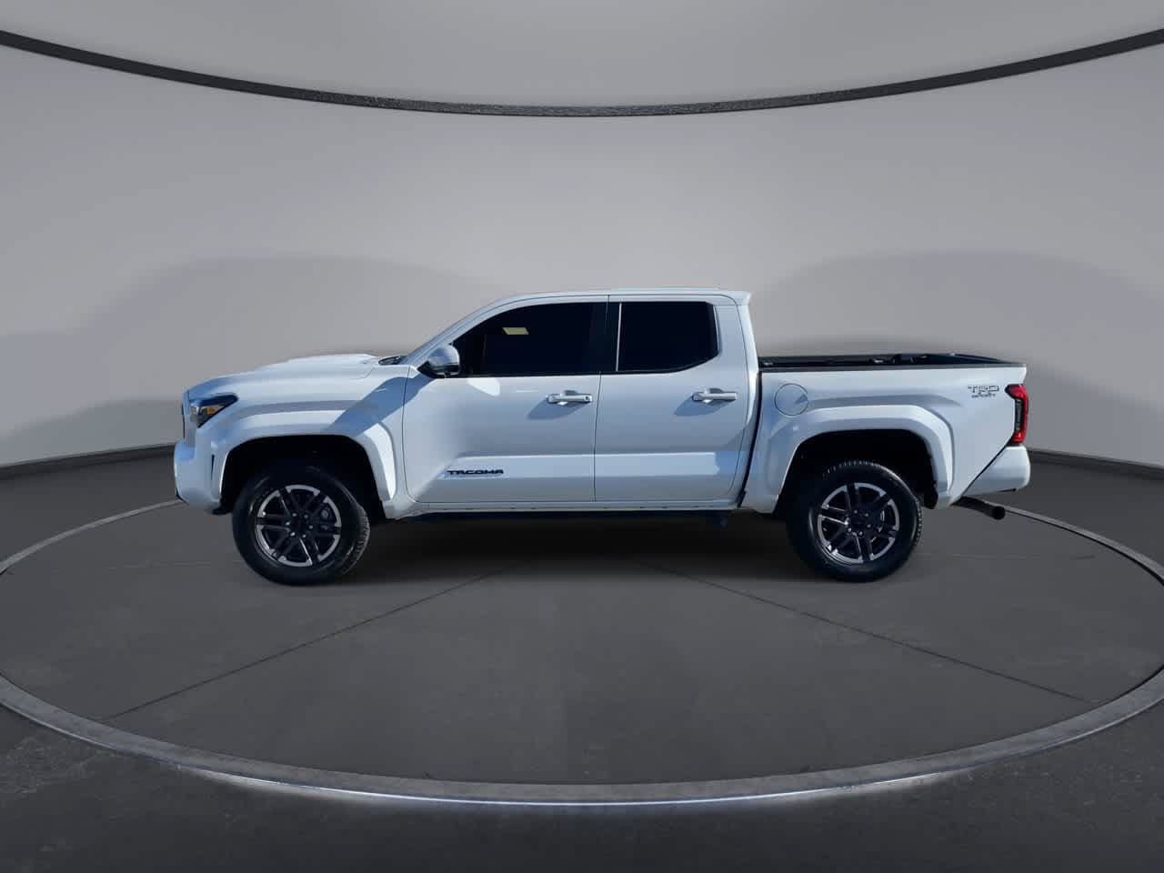 Certified 2024 Toyota Tacoma TRD Sport w/ TRD Sport Premium Package AWD/4WD image 5