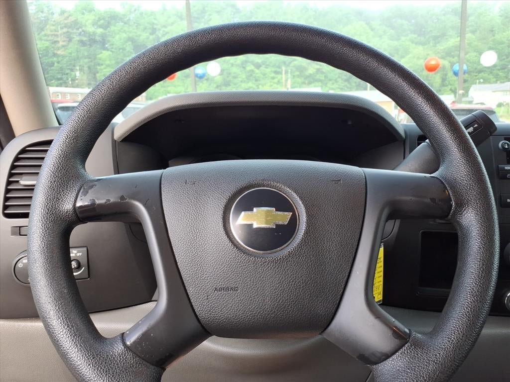 Used 2010 Chevrolet Silverado 1500 W/T RWD image 19