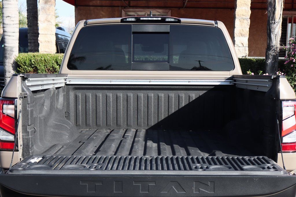 Used 2023 Nissan Titan PRO-4X w/ Pro-4x Convenience Package AWD/4WD image 8