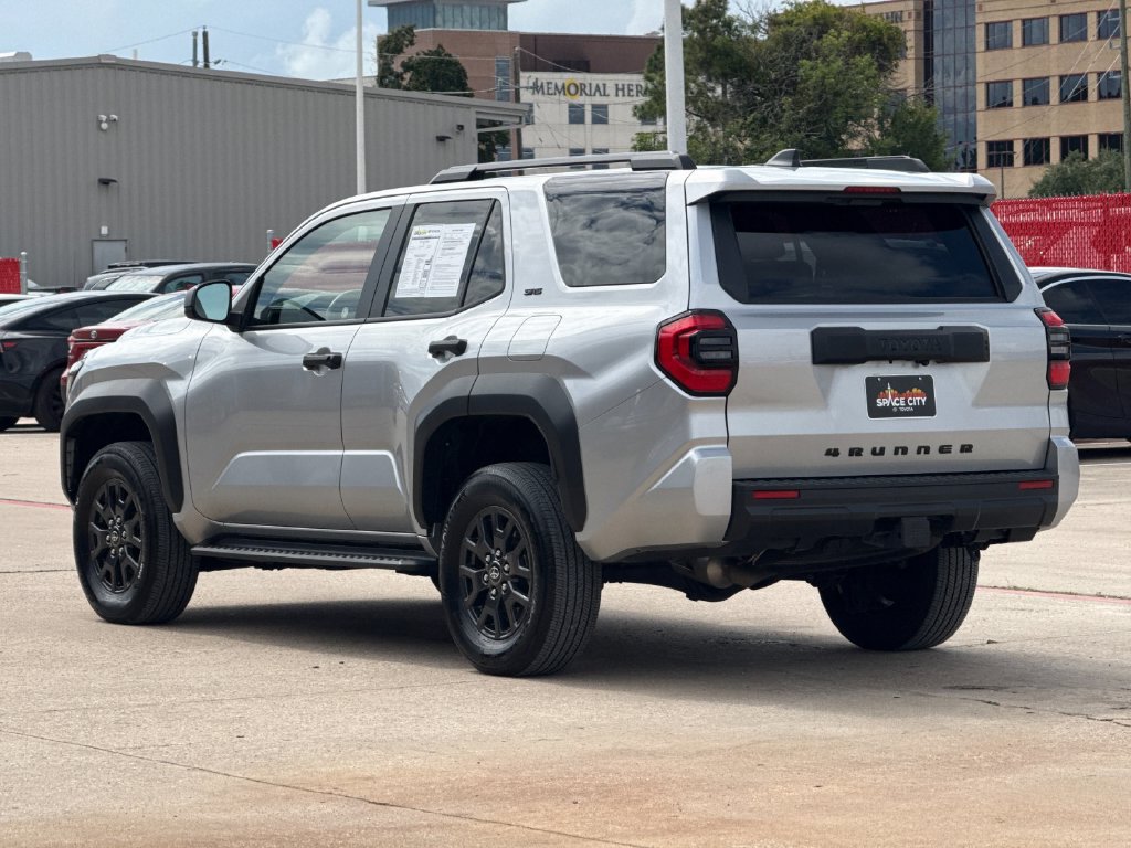 Used 2025 Toyota 4Runner SR5 AWD/4WD image 4