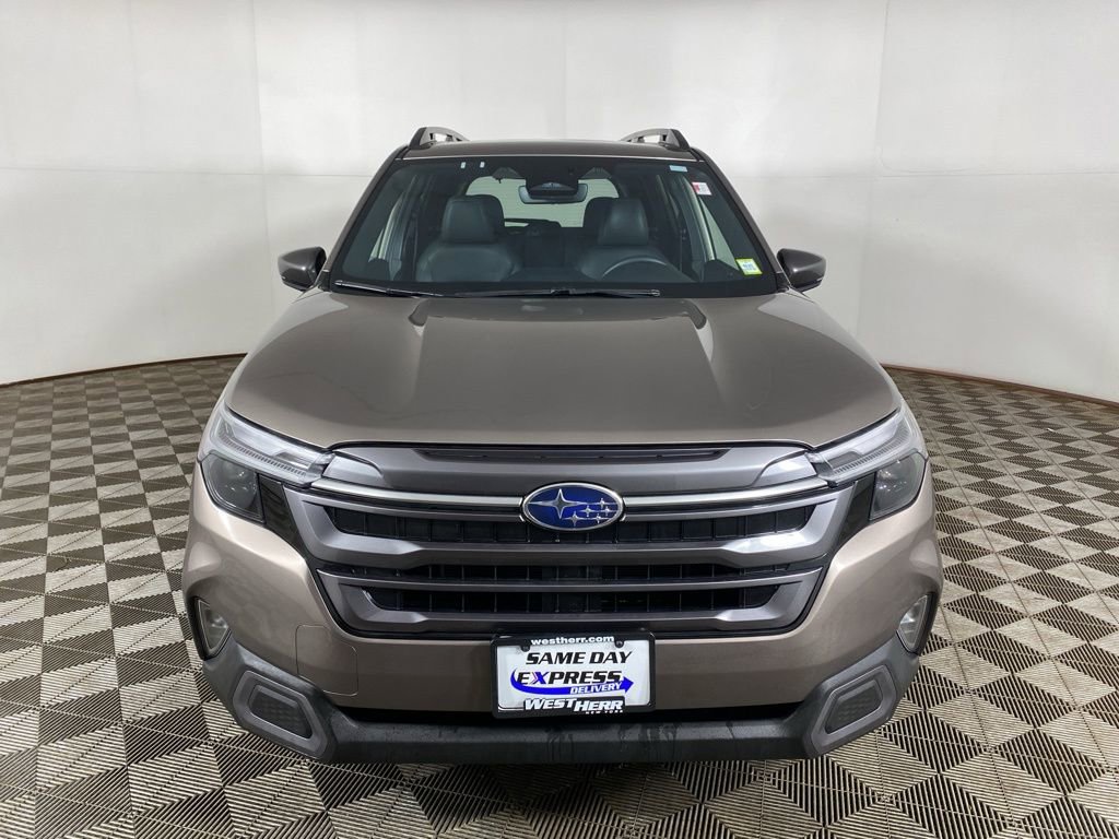 Certified 2025 Subaru Forester Limited image 12