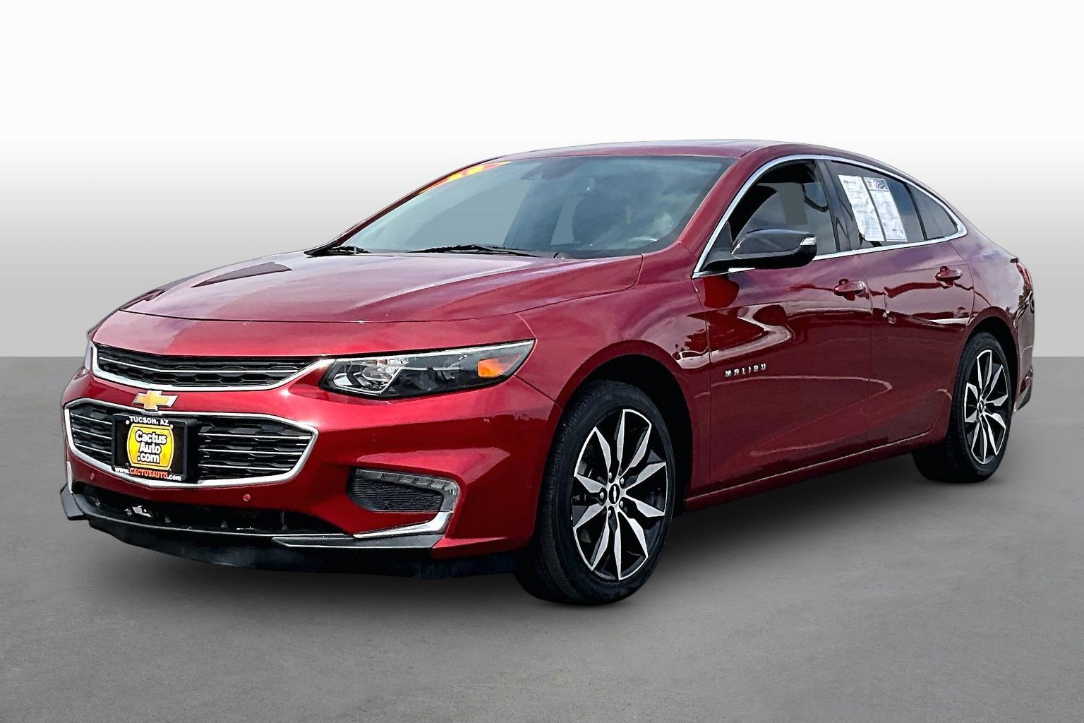 Used 2018 Chevrolet Malibu LT w/ Leather Package FWD image 1