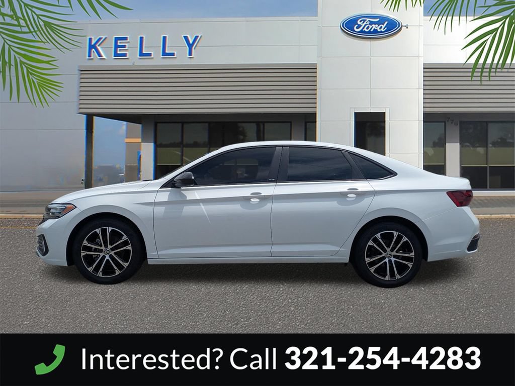 Used 2024 Volkswagen Jetta Sport FWD image 9