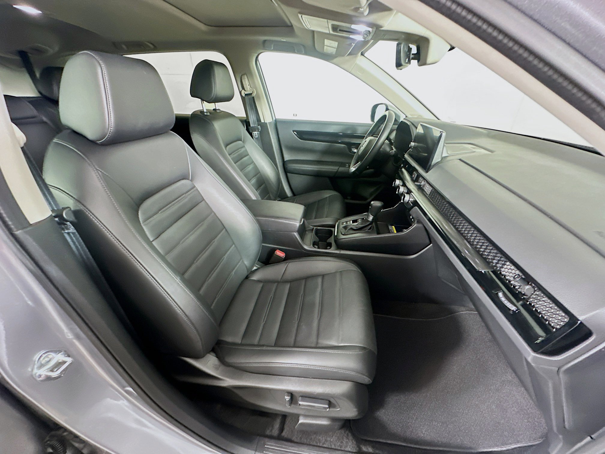 Used 2025 Honda CR-V EX-L image 31