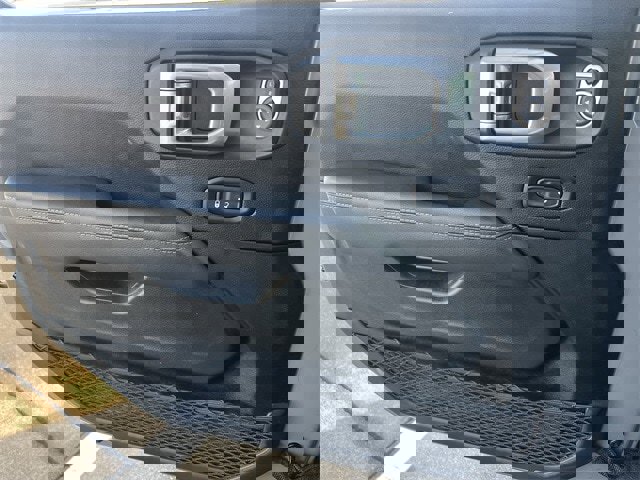 Used 2023 Jeep Wrangler Sahara w/ Cold Weather Group image 26