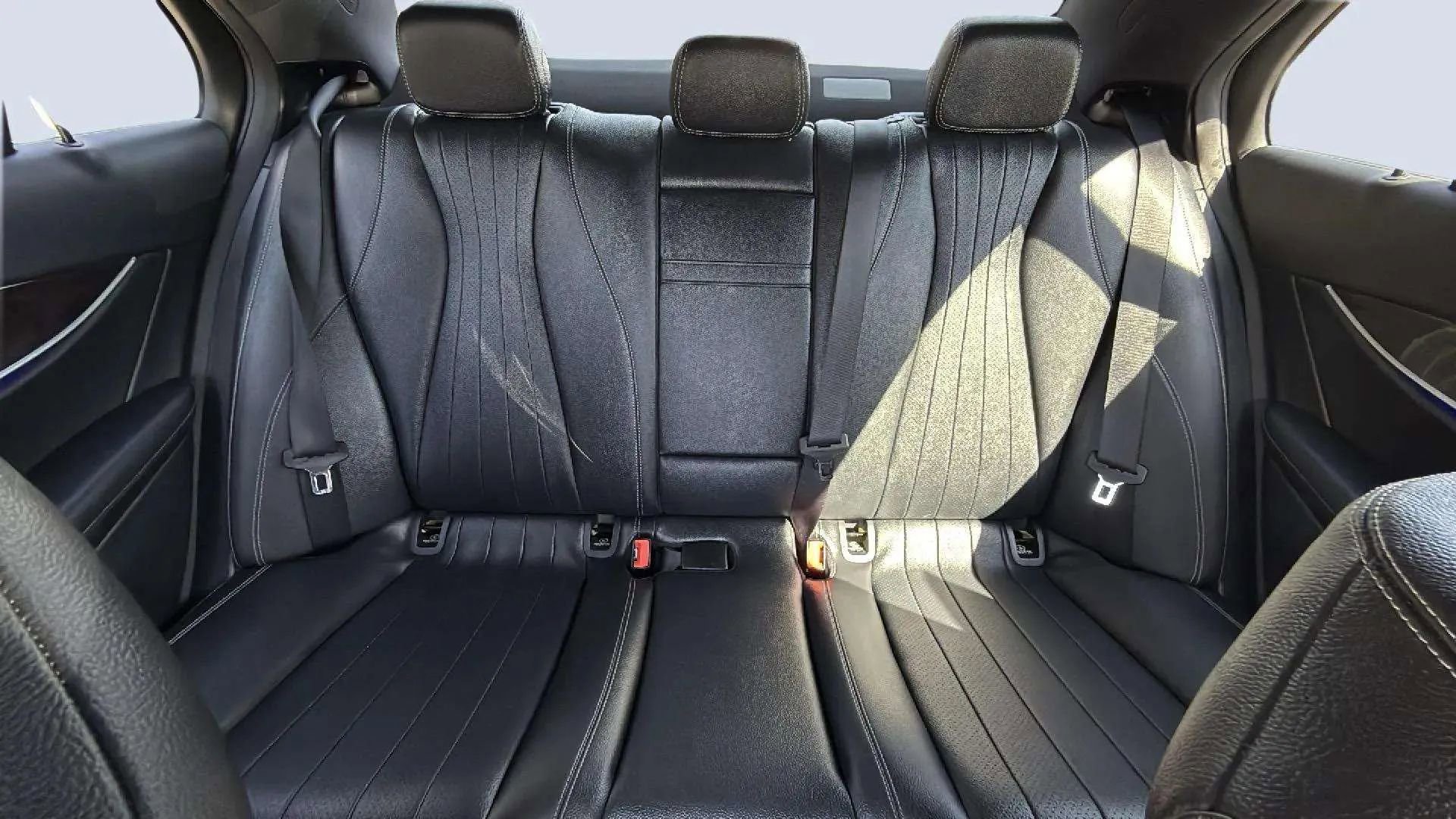 Used 2017 Mercedes-Benz E 300 4MATIC w/ Premium 1 Package image 15