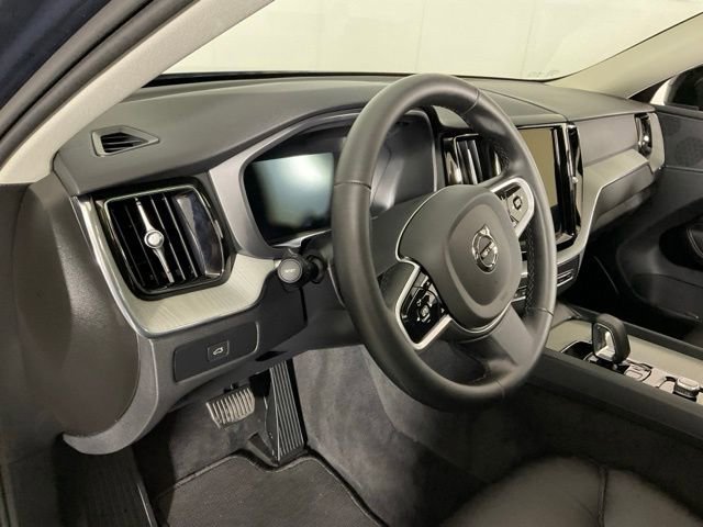 Certified 2025 Volvo XC60 B5 Plus image 16