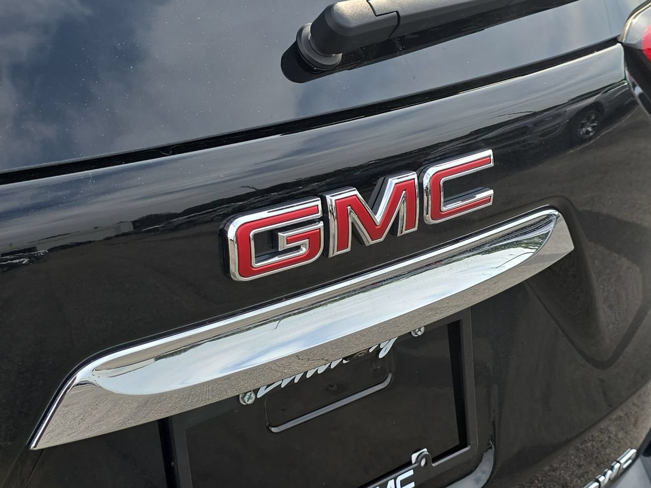Used 2023 GMC Terrain Denali w/ Black Diamond Edition AWD/4WD image 34