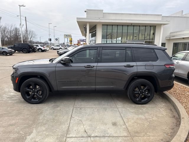 Used 2021 Jeep Grand Cherokee L Laredo image 2