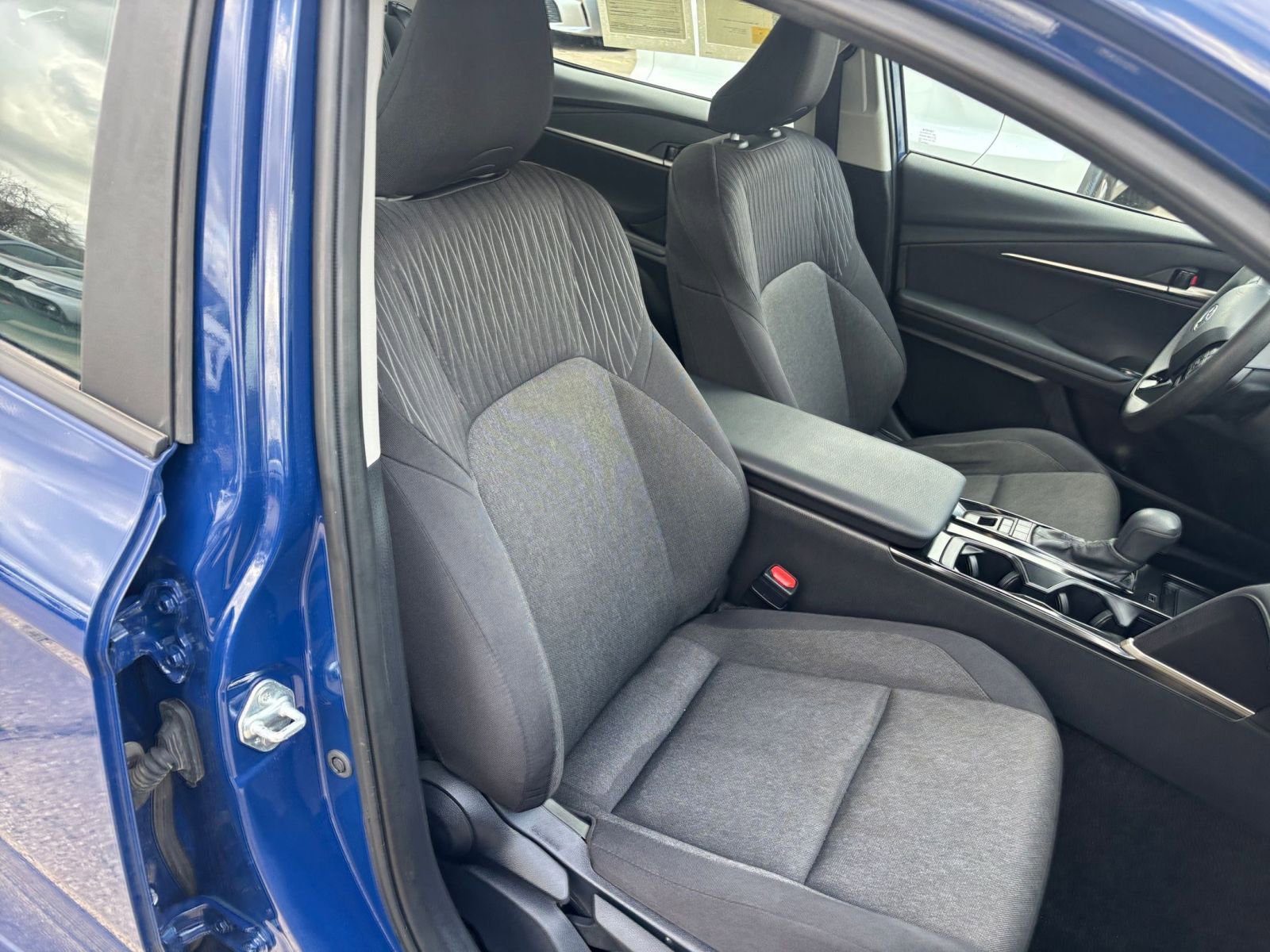 Used 2025 Toyota Camry LE image 35