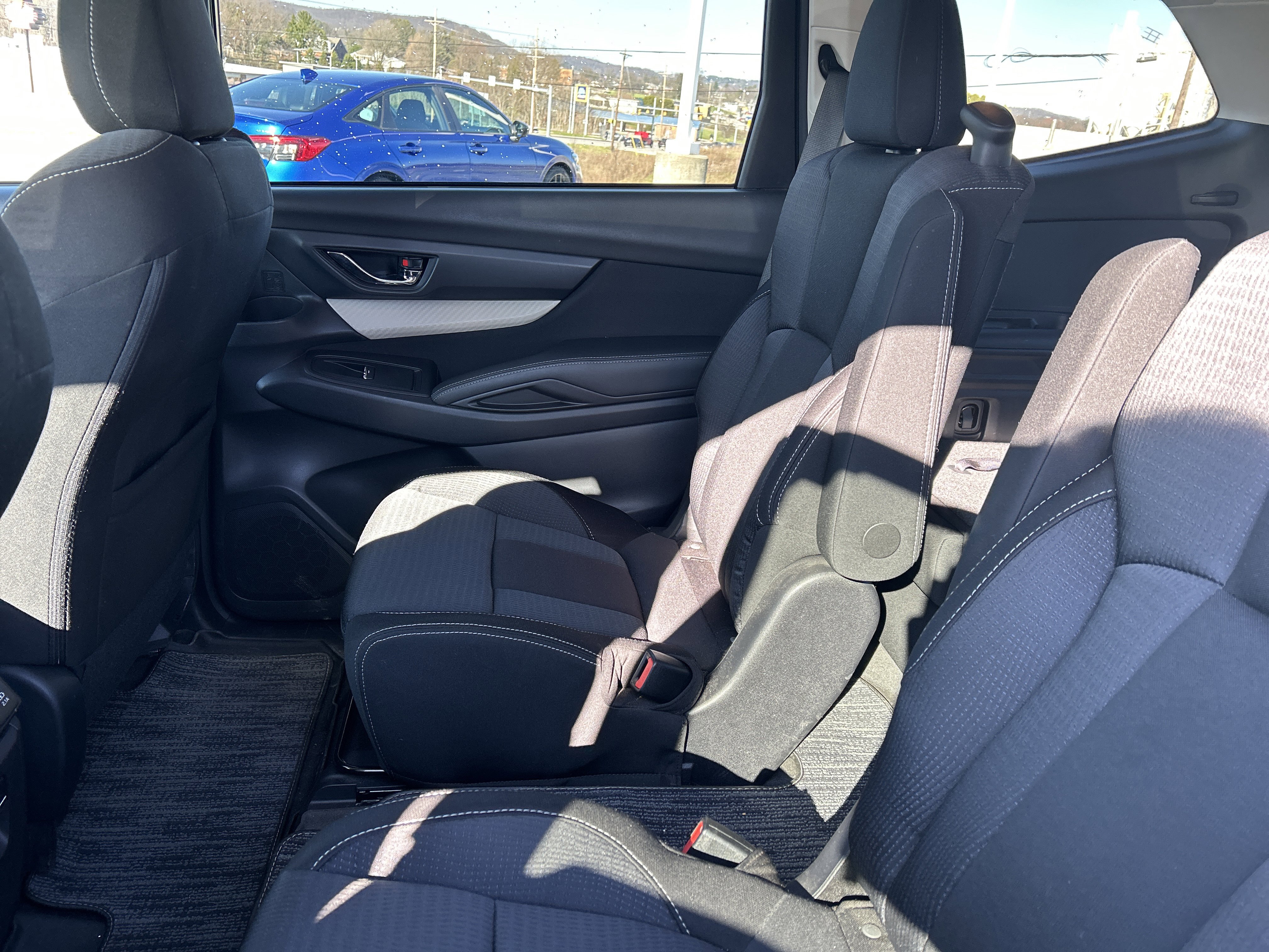 Used 2019 Subaru Ascent Premium image 36