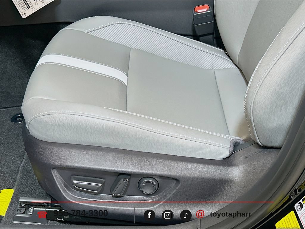 New 2026 Toyota Camry SE w/ Convenience Package FWD image 20