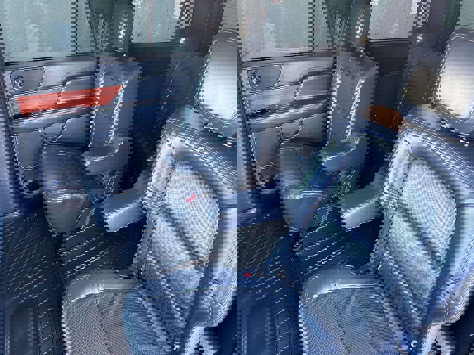 Used 2022 Lincoln Navigator L Reserve image 5