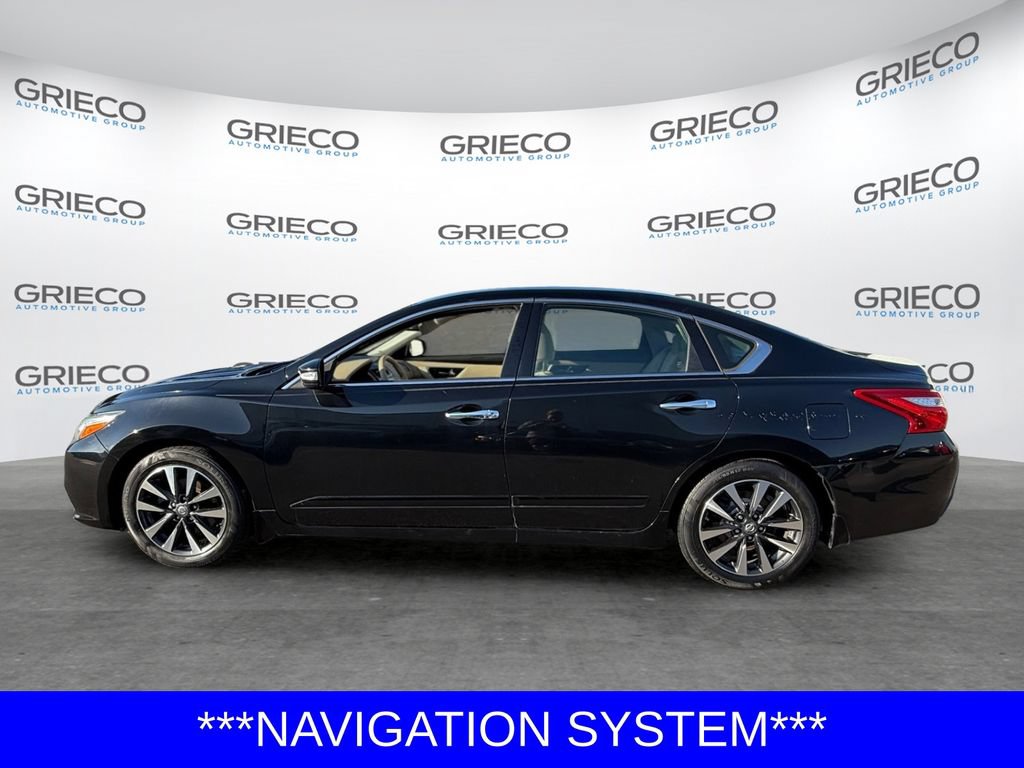 Used 2016 Nissan Altima 2.5 SV w/ Convenience Package FWD image 4