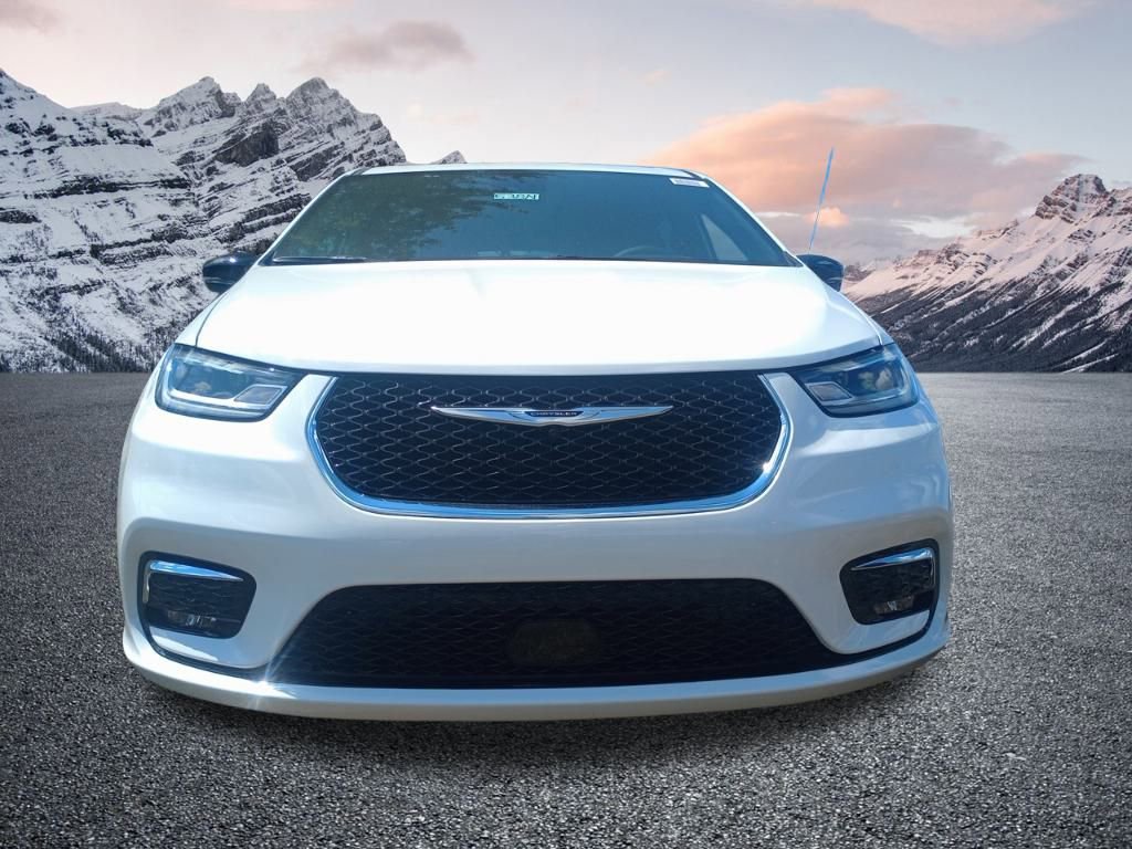 New 2026 Chrysler Pacifica Select image 2